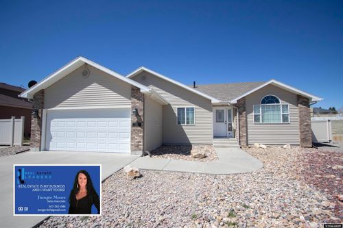 1960 Waterford, Casper, WY, 82609-3373 | Card Image