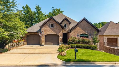 129 Cove Creek Ct, Little Rock, AR, 72211-3580 | Card Image