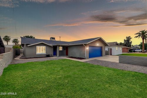 8637 E Jackrabbit Rd, Scottsdale, AZ, 85250-6731 | Card Image