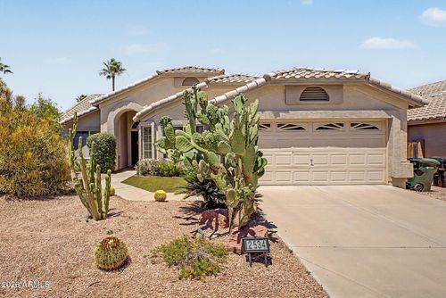 2534 E Wescott Dr, Phoenix, AZ, 85050-2572 | Card Image