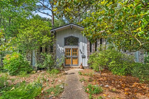 2516 Millbrook Rd, Little Rock, AR, 72227-3033 | Card Image