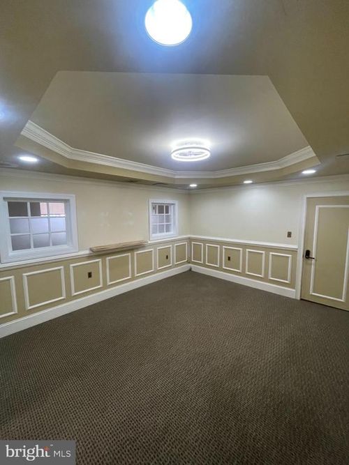 ste-102-529 Fayette St, CONSHOHOCKEN, PA, 19428-4727 | Card Image