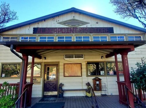 418 4th St, Alderpoint, CA, 95511-9001 | Card Image