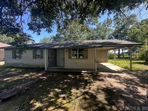 301 Teresa Ln, Lonoke, AR, 72086-3857 | Card Image