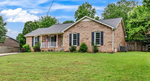 1738 Broadripple Dr, Clarksville, TN, 37042-4622 | Card Image