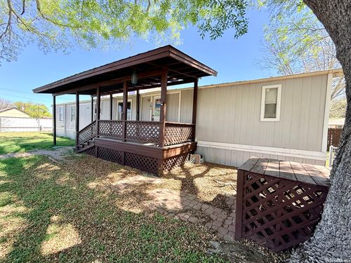 a-161 Water St, Pipe Creek, TX, 78063-5721 | Card Image