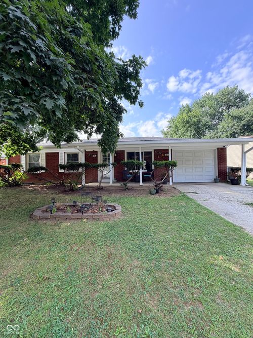 7847 Brennan Rd, Indianapolis, IN, 46219-1240 | Card Image