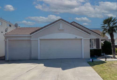 204 Martin Eden Ct, Pittsburg, CA, 94565-3673 | Card Image