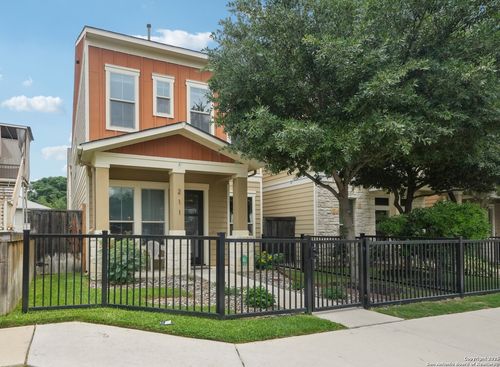 211 E Courtland Pl, San Antonio, TX, 78212-3918 | Card Image