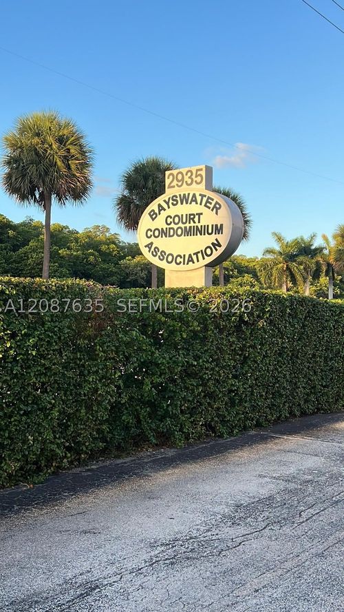 2q-2935 Ne 163rd St, North Miami Beach, FL, 33160-4451 | Card Image