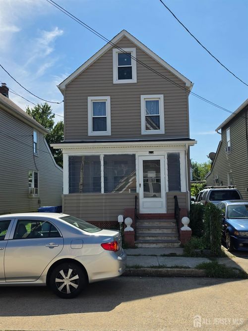 16 Holmes Ave, South River, NJ, 08882-1608 | Card Image