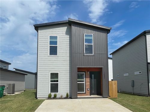 1080 States Ave, Bentonville, AR, 72713-5220 | Card Image