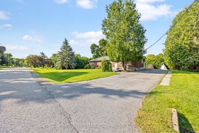 72 Meadow Cres, House other with 3 bedrooms, 3 bathrooms and 8 parking in Whitby ON | Image 2