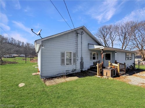 34 Benson Ln, Wellsburg, WV, 26070-3121 | Card Image
