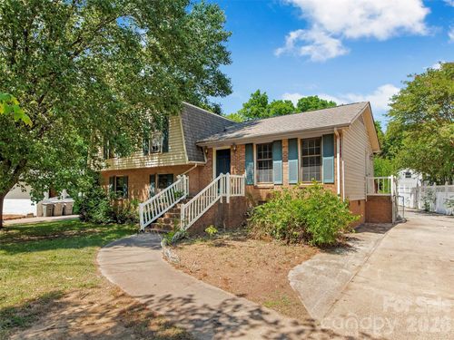 12301 Oakhaven Dr, Charlotte, NC, 28273-3656 | Card Image