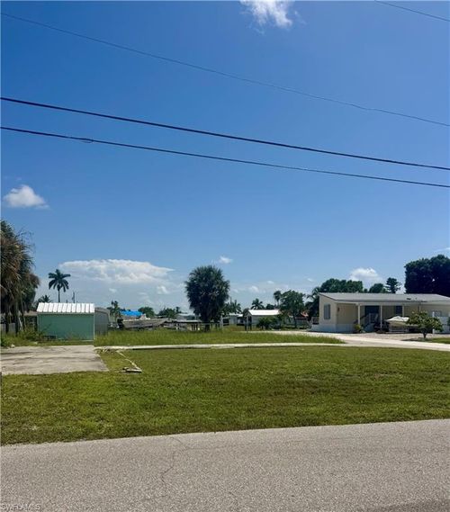 4765 Curlew Dr, St. James City, FL, 33956-2824 | Card Image