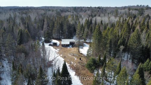 10027 522 Highway, Parry Sound Remote Area, ON, P0H1A0 | Card Image