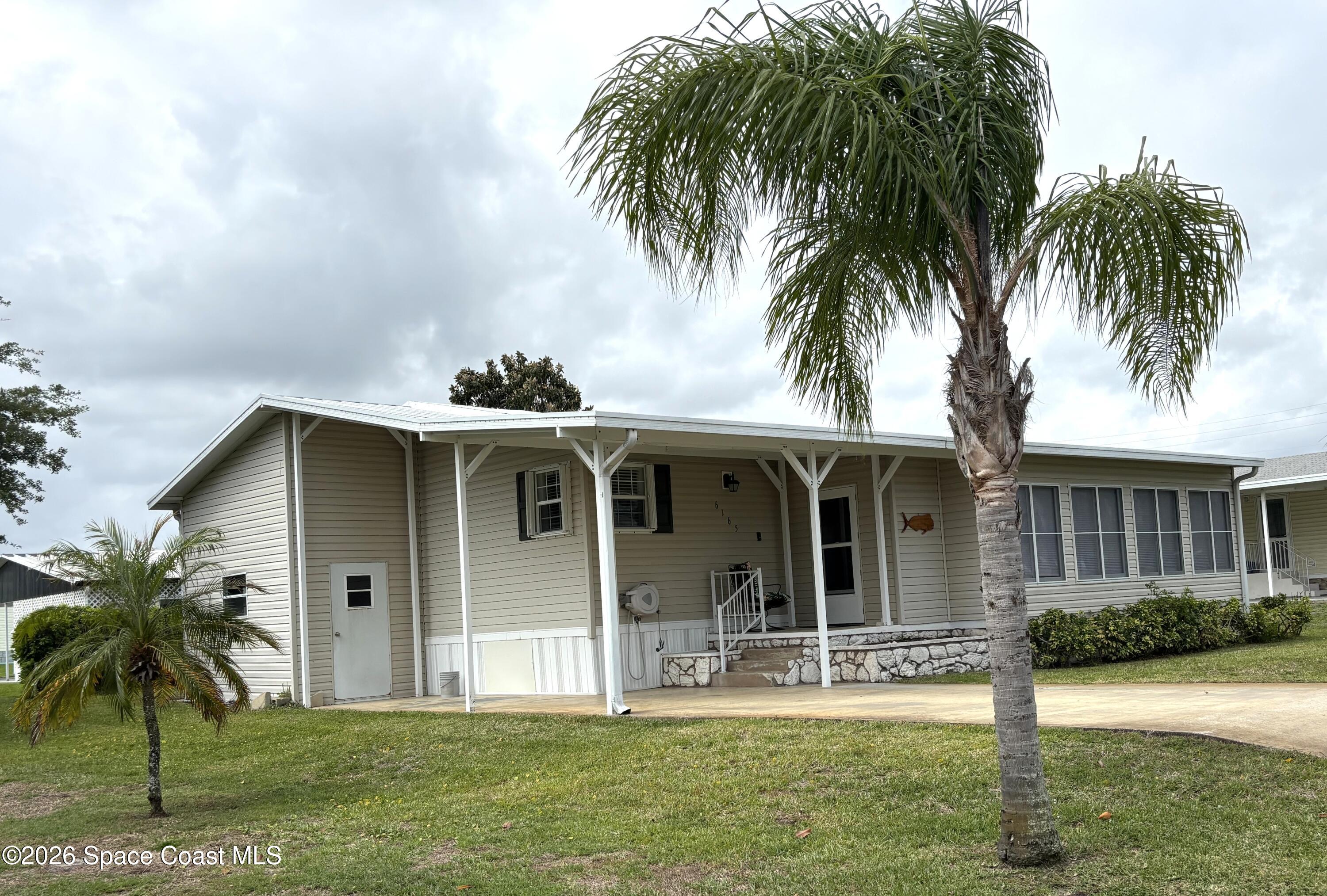 Residential in Sebastian 5