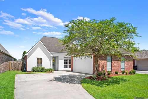 10931 Springtree Ave, Baton Rouge, LA, 70810-7782 | Card Image