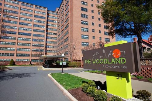 1e-31 Woodland St, Hartford, CT, 06111-2362 | Card Image