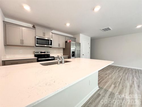 6131 Faron Way, Charlotte, NC, 28262 | Card Image