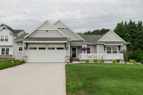 12745 Riverton Rd, Grand Haven, MI, 49417-7656 | Card Image