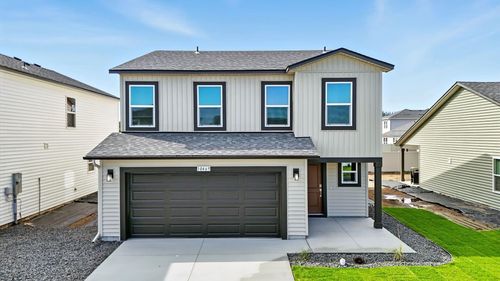 1018 E L St, Deer Park, WA, 99006-4039 | Card Image