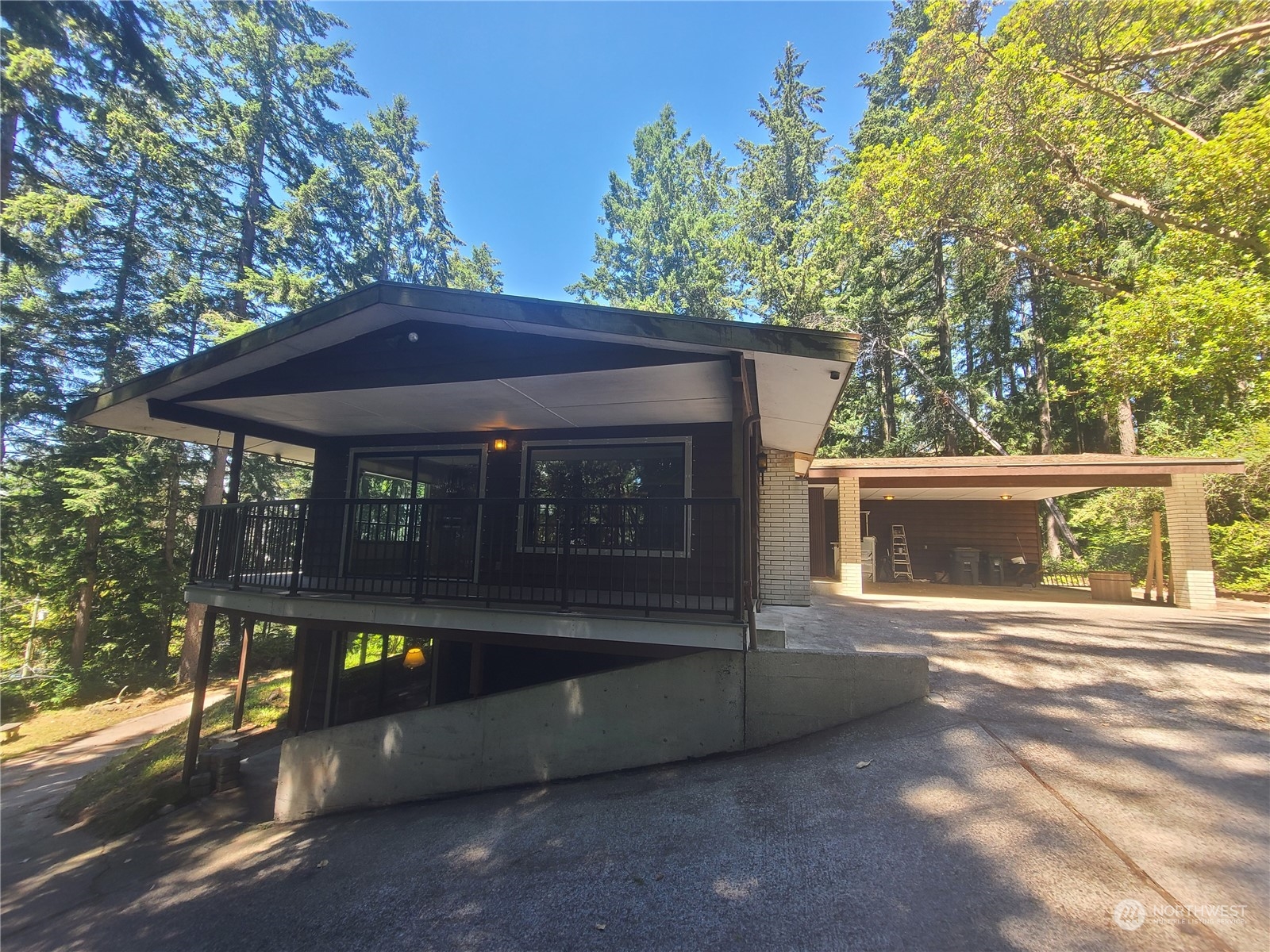 Goodman Dr, Gig Harbor, WA 98332