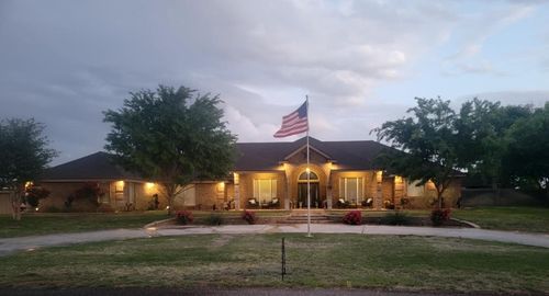 390 Hackberry Dr, Andrews, TX, 79714 | Card Image