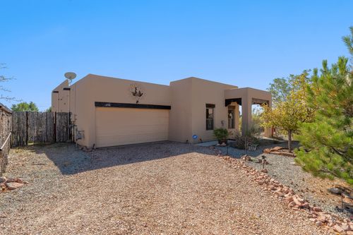 3758 Valmora Rd, Santa Fe, NM, 87505-4554 | Card Image