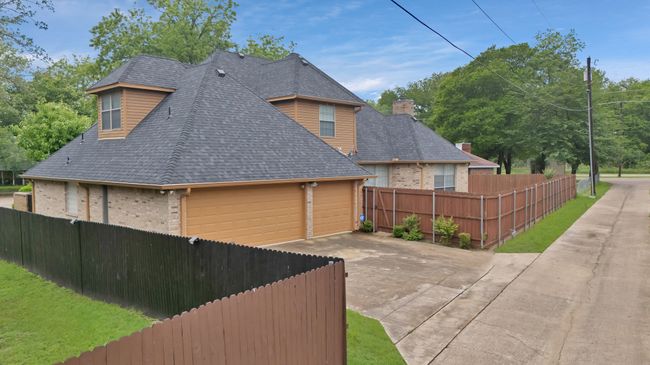 123 Native Cir, House other with 4 bedrooms, 4 bathrooms and null parking in Lancaster TX | Image 29
