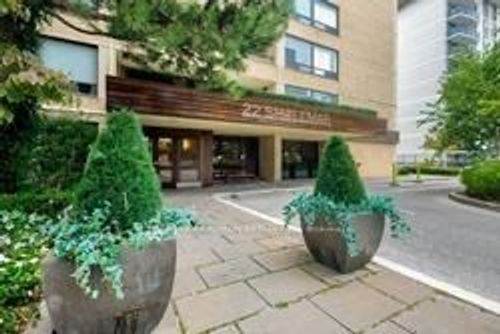 206-22 Shallmar Blvd, Toronto, ON, M5N2Z8 | Card Image