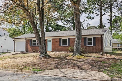 511 Marlin Dr, Newport News, VA, 23602-6314 | Card Image