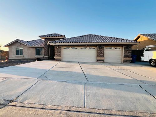6332 E 46th Pl, Yuma, AZ, 85365-6333 | Card Image