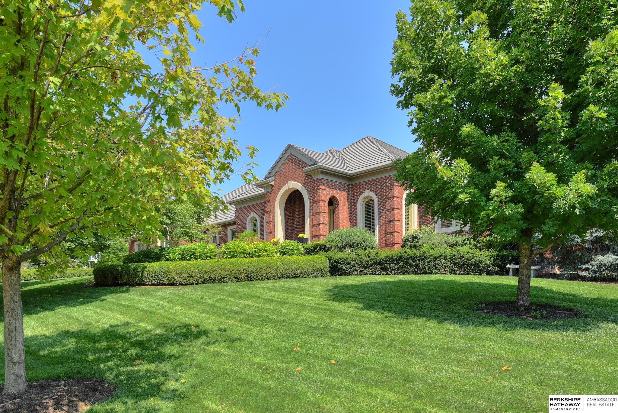 Hamilton St, Omaha, NE 68154