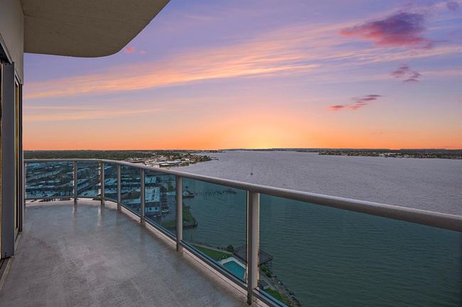 APT-12E - 4821 Nasa Pkwy, Condo with 2 bedrooms, 2 bathrooms and 2 parking in Seabrook TX | Image 25
