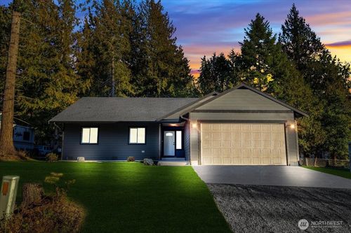 61 E Panorama Dr, Shelton, WA, 98584-9533 | Card Image