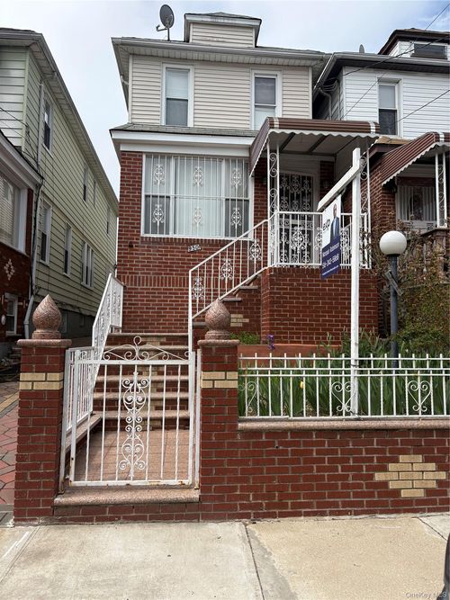 950 E 46th St, Brooklyn, NY, 11203-6514 | Card Image