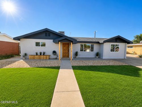1221 Meadowview Dr, El Paso, TX, 79925-2511 | Card Image