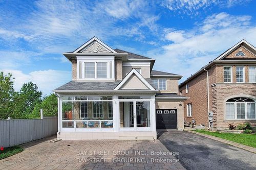 33 Storybook Cres, Markham, ON, L6E2B8 | Card Image