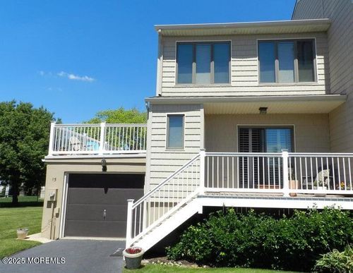 15 Meredith Ct, Monmouth Beach, NJ, 07750-1470 | Card Image