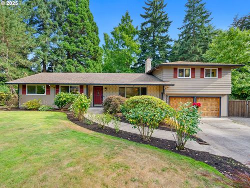 3276 Se Spruce St, Hillsboro, OR, 97123-7760 | Card Image