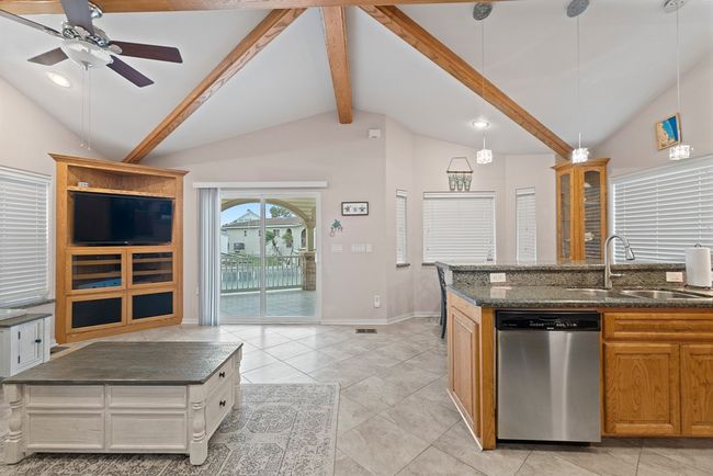712 E Clam Circle, House other with 2 bedrooms, 2 bathrooms and null parking in Port Isabel TX | Image 9