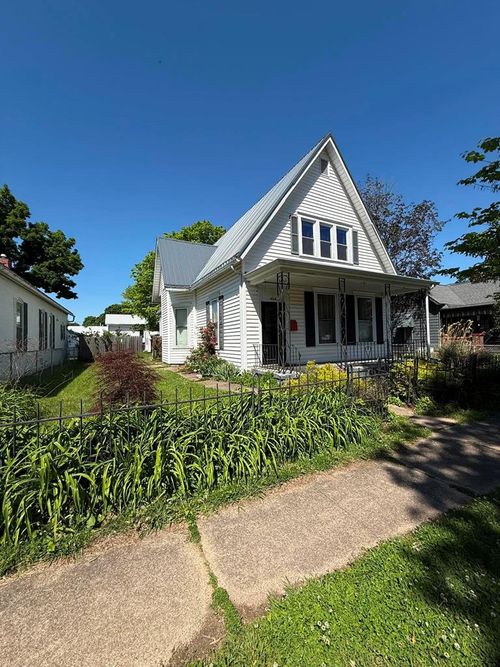 404 Vine St, Chillicothe, OH, 45601-1516 | Card Image