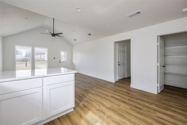 109 S Fir St, House other with 3 bedrooms, 2 bathrooms and null parking in Celeste TX | Image 20