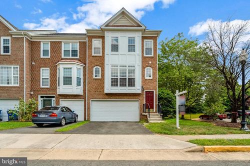 25206 Dunvegan Sq, SOUTH RIDING, VA, 20152-5303 | Card Image