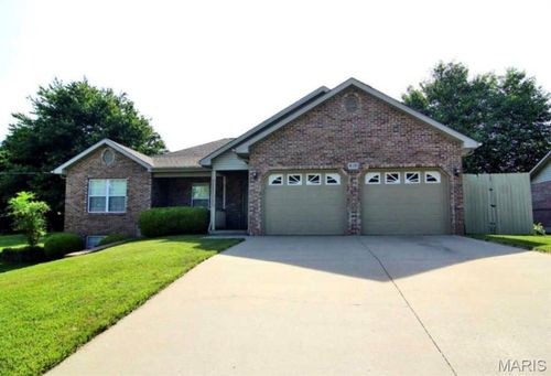 815 Pecan Ln, Jackson, MO, 63755-1140 | Card Image