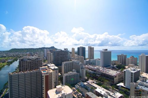 apt-3909-445 Seaside Ave, Honolulu, HI, 96815-5541 | Card Image