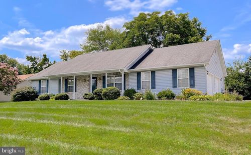2111 Country Pines Ct, WALDORF, MD, 20601-3383 | Card Image