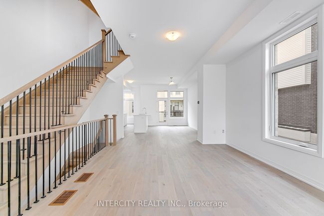 29 Albert Firman Lane, House attached with 3 bedrooms, 4 bathrooms and null parking in Markham ON | Image 10